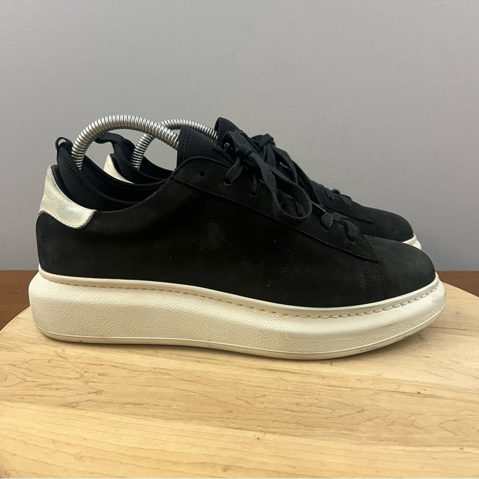 Greats Brooklyn Women’s Sz 9 Us Eu 39 Black Suede Shoes Sneakers Made In Italy